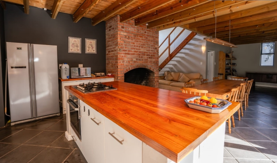 To Let 3 Bedroom Property for Rent in Middedorp Western Cape